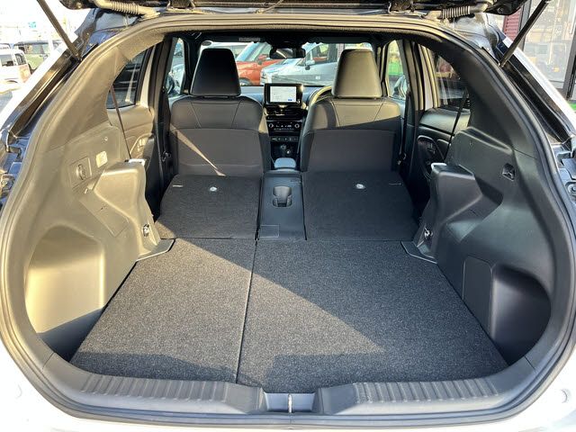 YARIS CROSS HYBRID