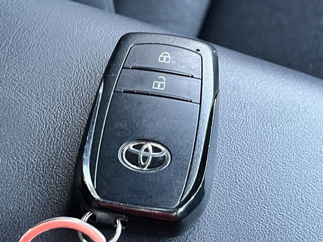YARIS CROSS HYBRID