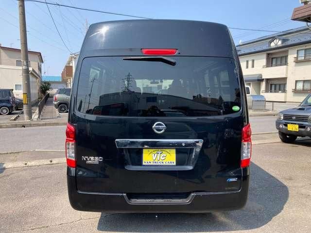 NV350 CARAVAN 4WD
