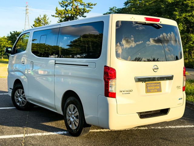 NV350 CARAVAN 4WD