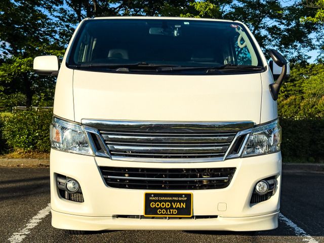 NV350 CARAVAN 4WD