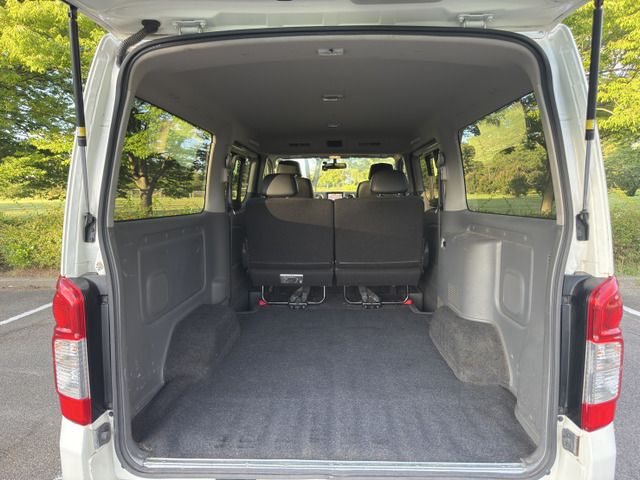 NV350 CARAVAN 4WD
