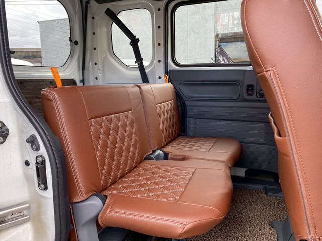 N-VAN