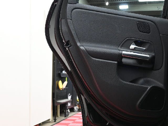 MERCEDES BENZ B class