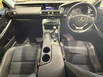 LEXUS IS300h