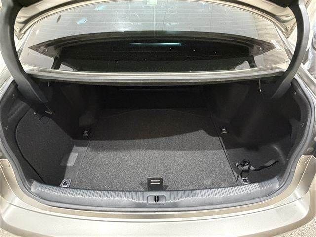 LEXUS IS300h