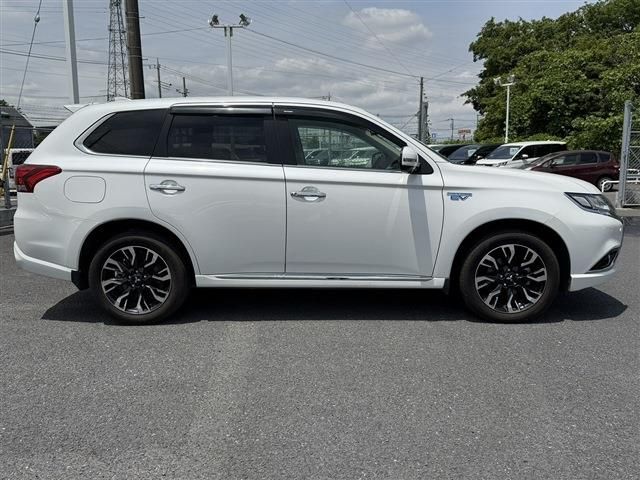 OUTLANDER PHEV