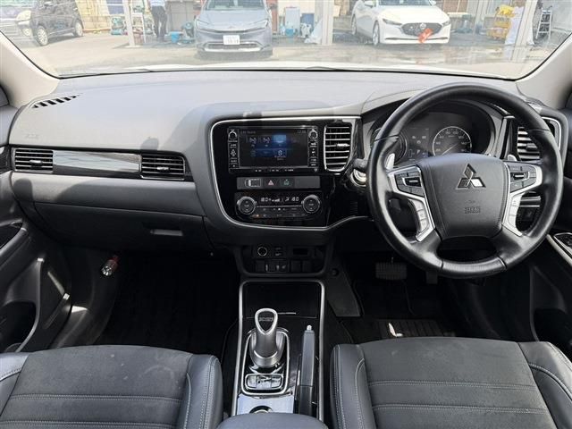 OUTLANDER PHEV