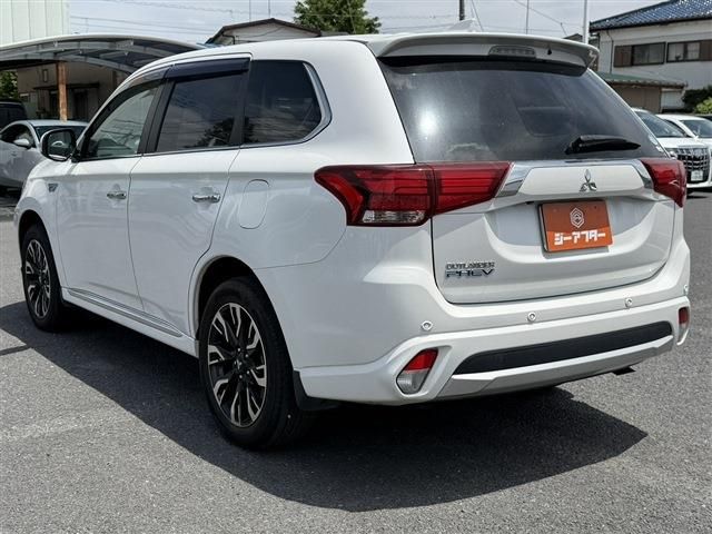 OUTLANDER PHEV