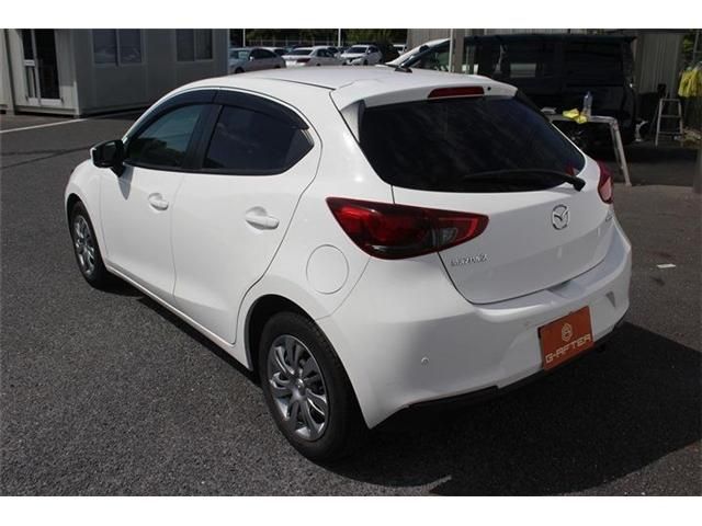 MAZDA2