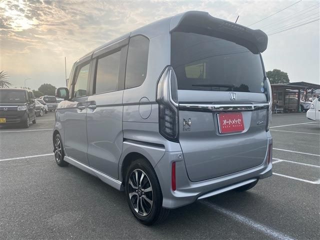 N-BOX CUSTOM