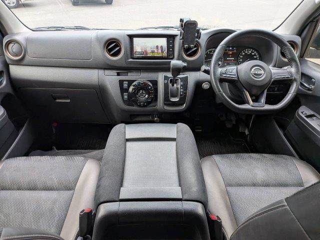 CARAVAN van 2WD