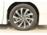 VOXY HYBRID