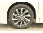 VOXY HYBRID