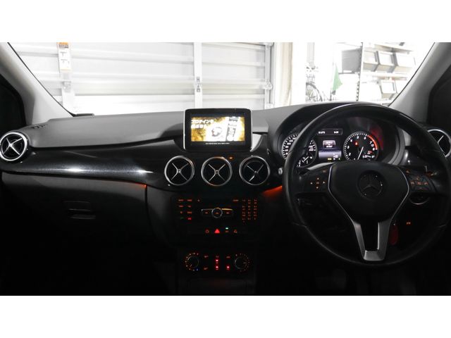 MERCEDES BENZ B class