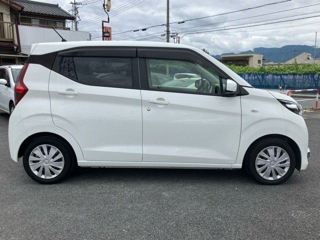 eK WAGON