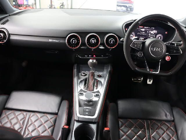 AUDI TT RS coupe