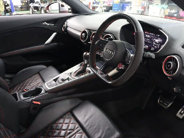 AUDI TT RS coupe