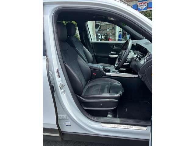 MERCEDES BENZ GLB