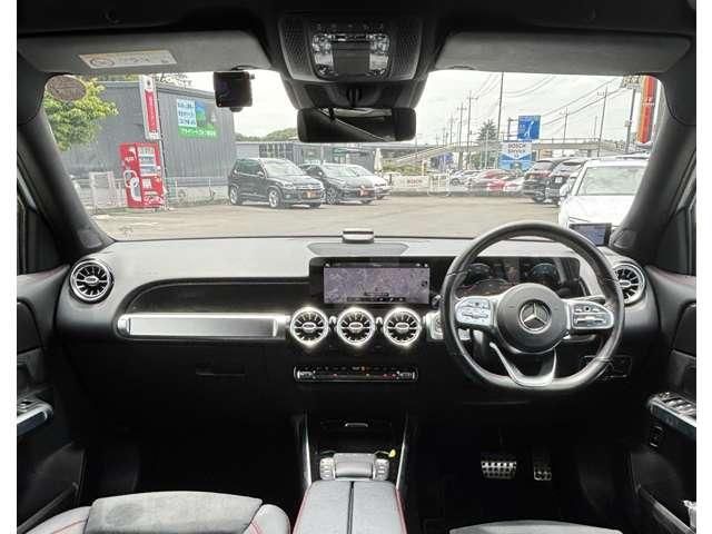 MERCEDES BENZ GLB