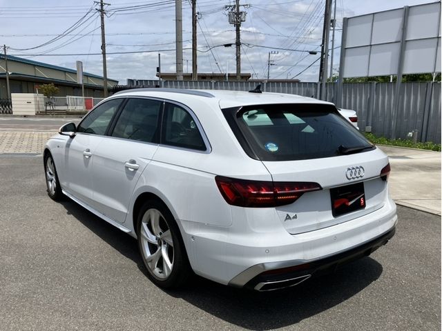 AUDI A4 AVANT