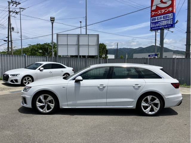 AUDI A4 AVANT