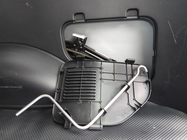 FAMILIA van 2WD
