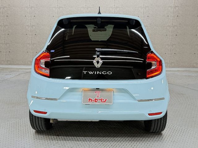 RENAULT TWINGO