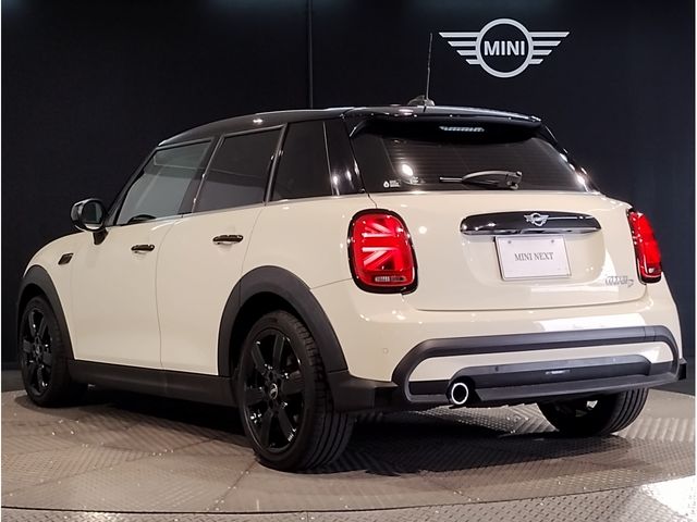 MINI COOPER D 5DOOR