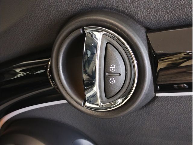 MINI COOPER D 5DOOR