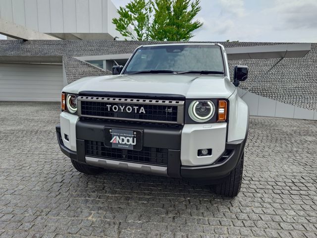 LANDCRUISER 250