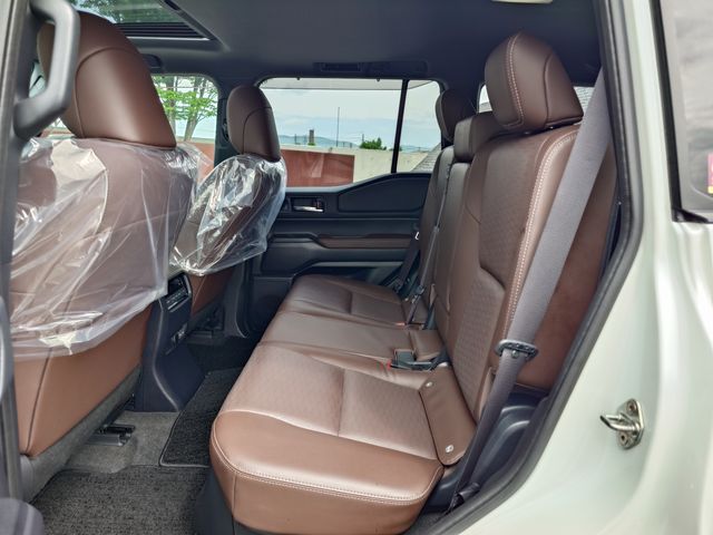 LANDCRUISER 250