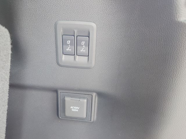 LANDCRUISER 250