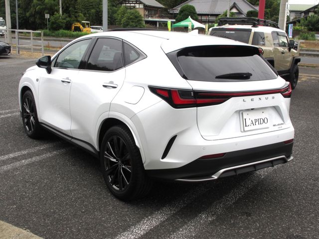 LEXUS NX450h+ AWD