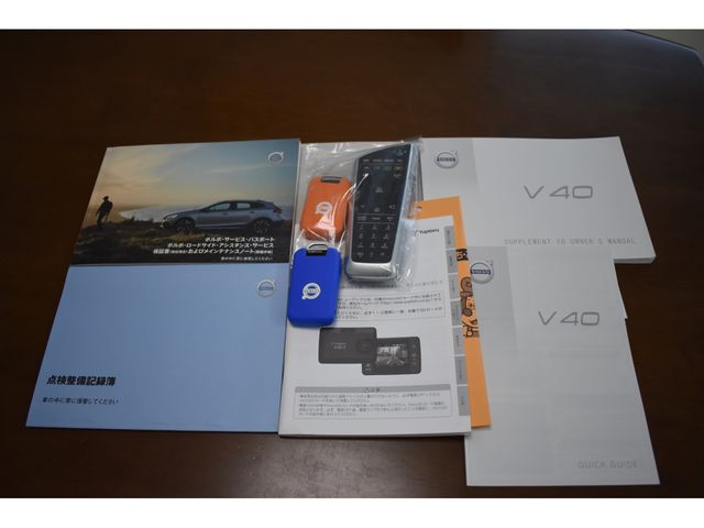 VOLVO V40