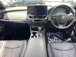 CROWN sedan hybrid
