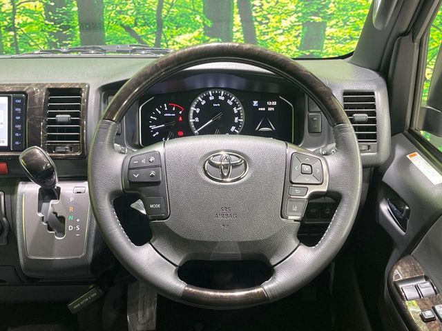 HIACE van 4WD