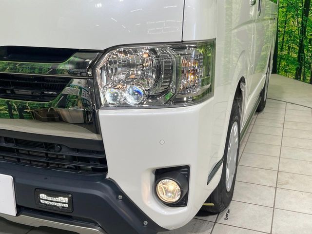 HIACE van 4WD
