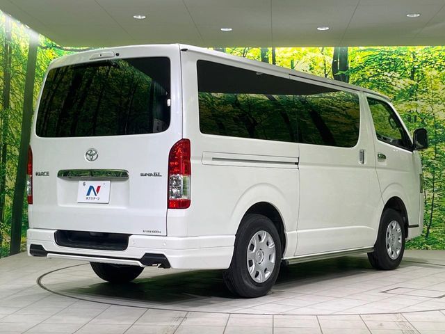 HIACE van 4WD