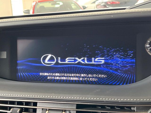 LEXUS LS500h 4WD