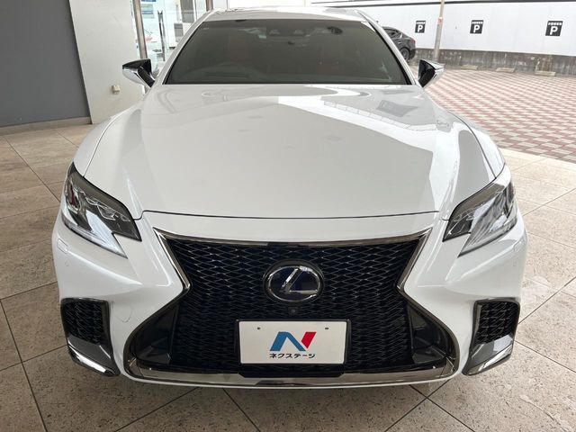 LEXUS LS500h 4WD