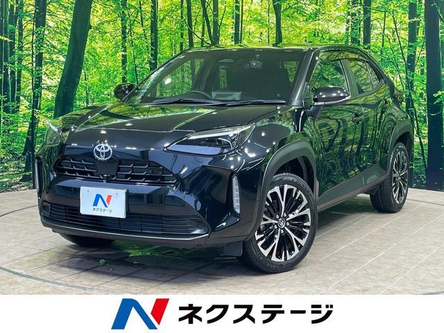 YARIS CROSS