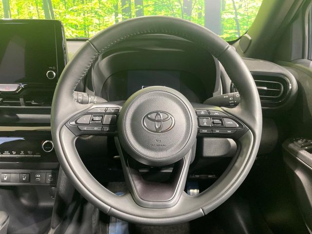 YARIS CROSS