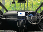 VOXY HYBRID 4WD