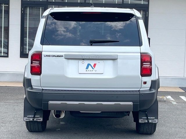 LANDCRUISER 250