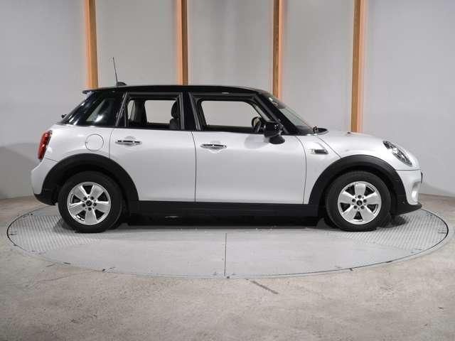 MINI COOPER 5DOOR