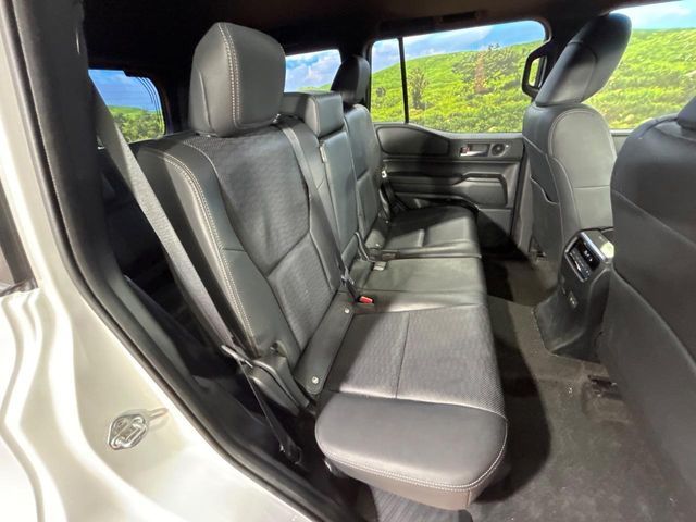 LANDCRUISER 250