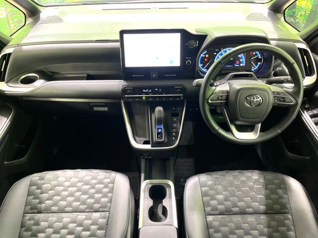 VOXY HYBRID