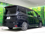 VOXY HYBRID