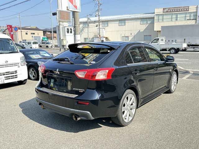GALANT FORTIS SPORTBACK 4WD